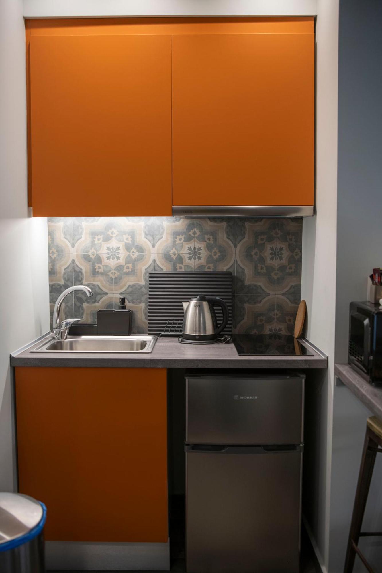 Rooster Suites Aten Exteriör bild